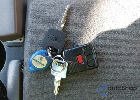 2001 Ford F-150 King Ranch Edition/Lariat/Xlt z USA, uszkodzony, nr VIN 1FTRW08LX1KE32055